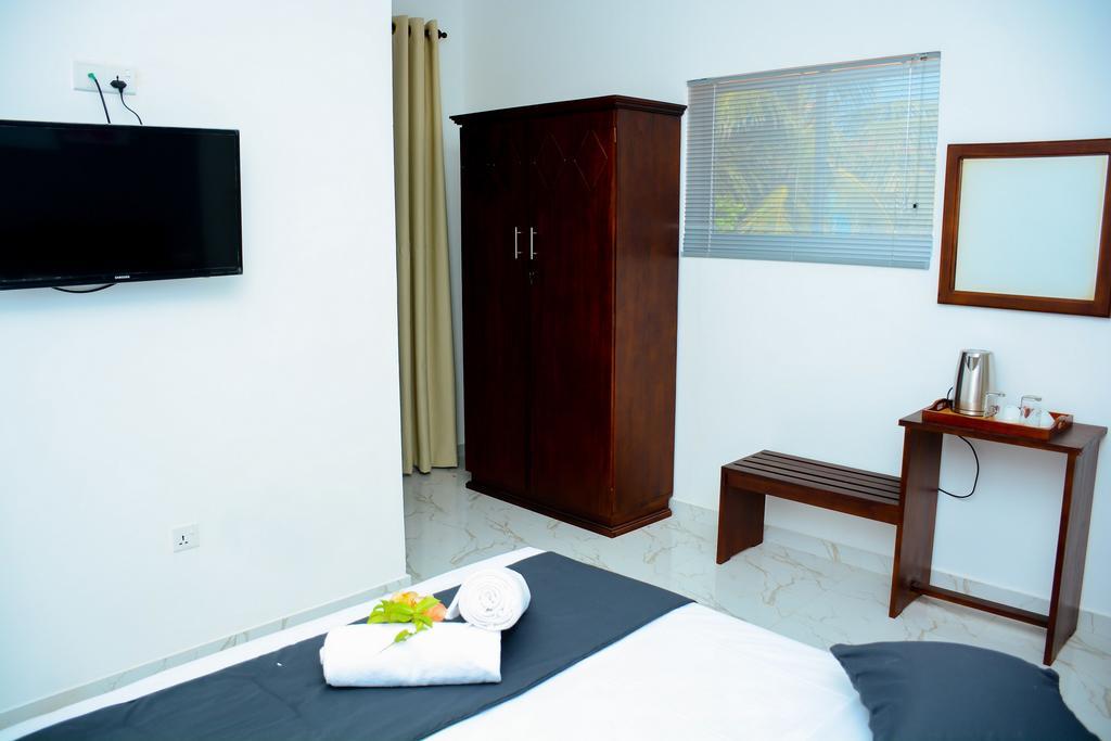 Mama Beach Villa Negombo Exterior foto
